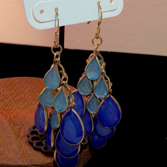 Charming Charlie Blue Ombré Chandelier Earrings - Picture 2 of 2